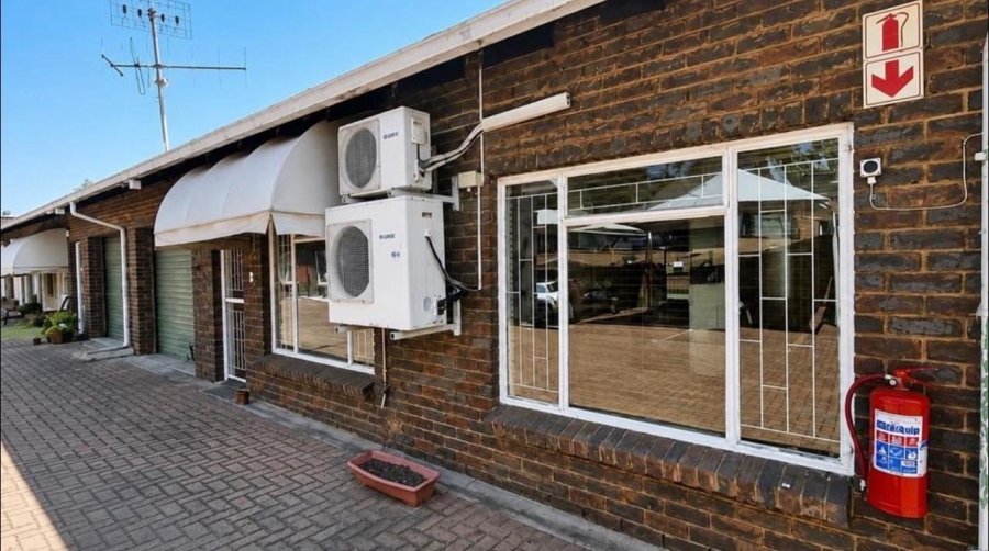 2 Bedroom Property for Sale in Rustenburg Central North West